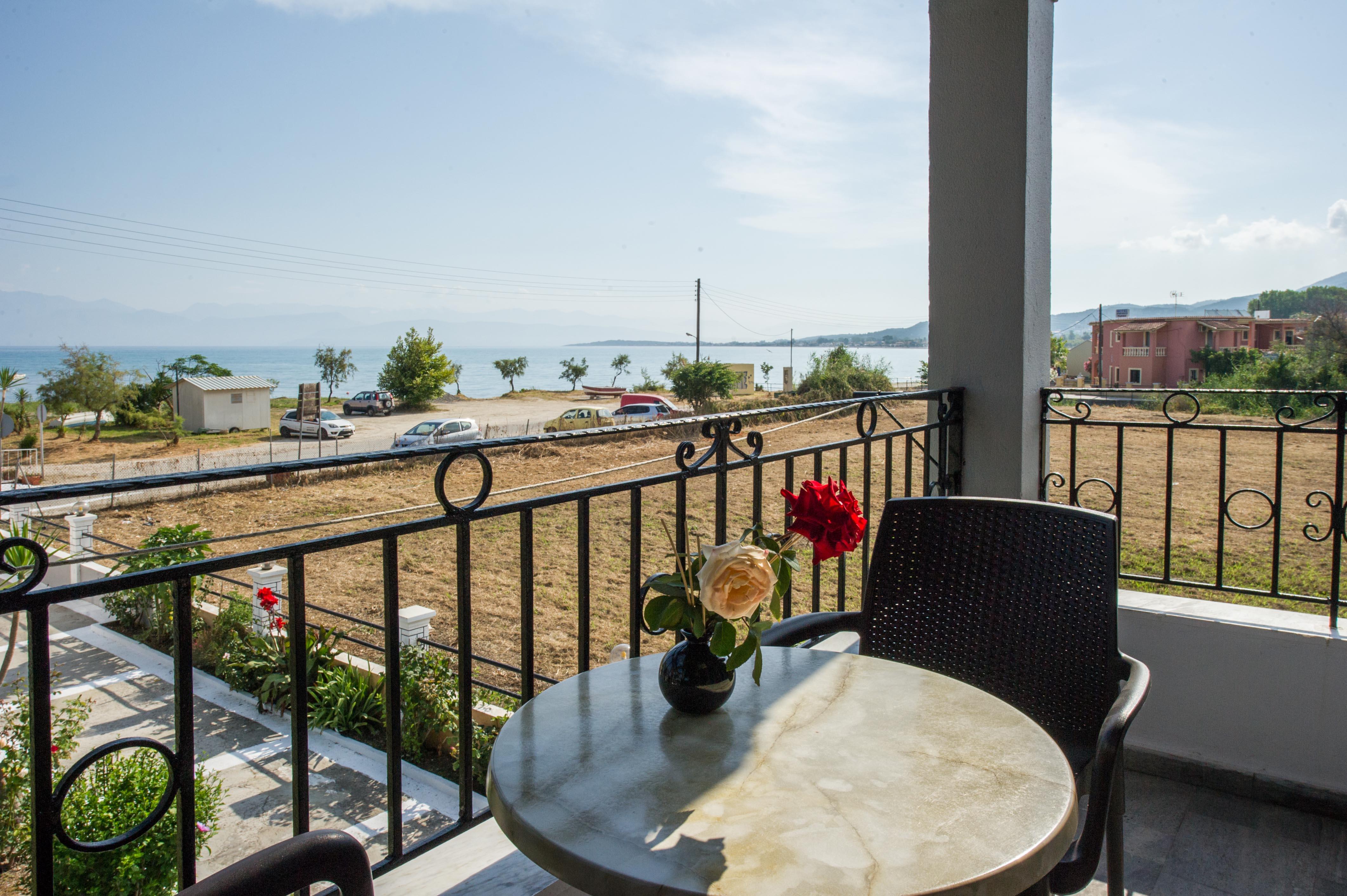 Makis Studios & Apartments Corfu  Buitenkant foto